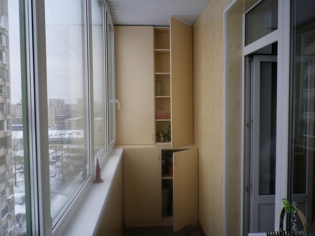 Мебель на балконе варианты фото
